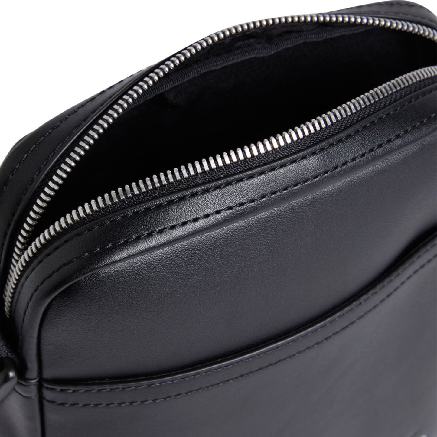 Calvin Klein reporter LV04G3014G